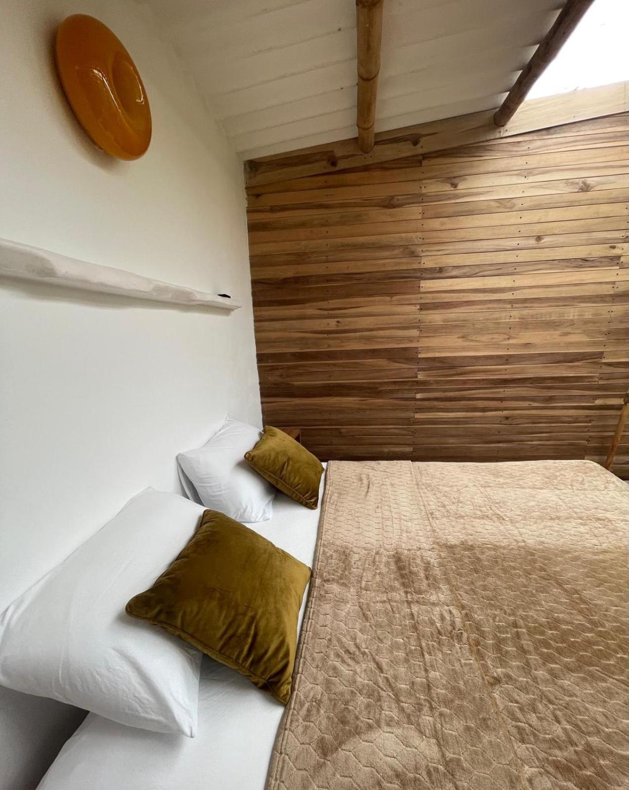 La Mona Eco Cabins ปาโลมิโน ภายนอก รูปภาพ