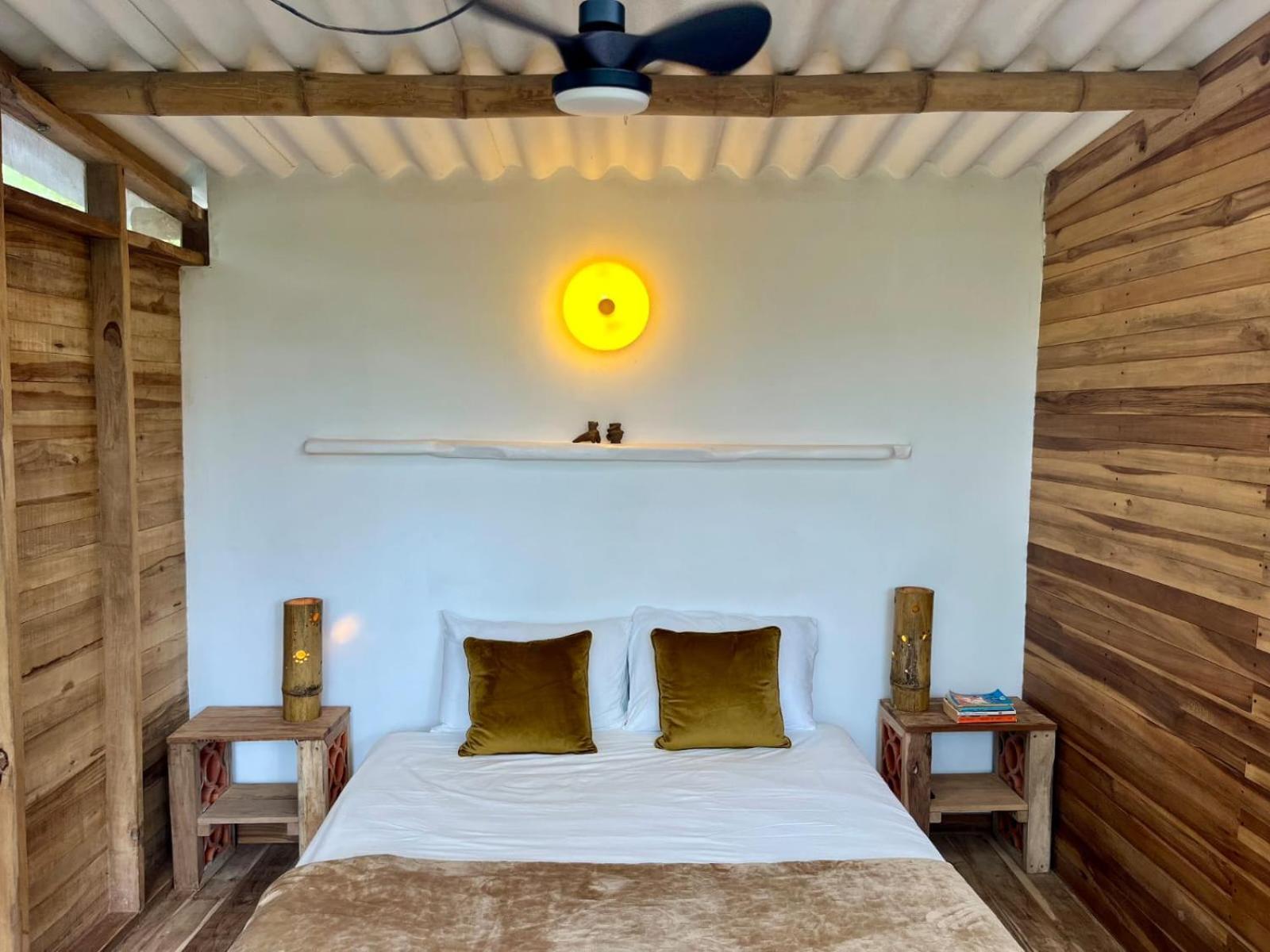 La Mona Eco Cabins ปาโลมิโน ภายนอก รูปภาพ